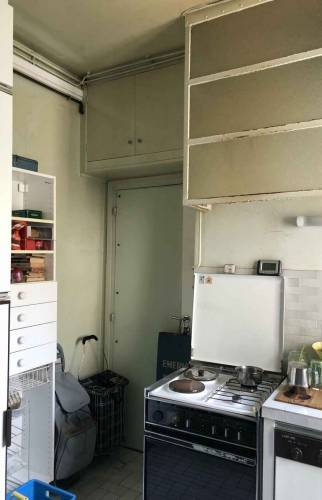 Cuisinière au gaz à supprimer dans cette cuisine boulevard Malesherbes Paris