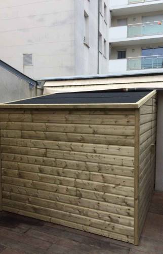 Création d'une abri de jardin en bois à Deauville