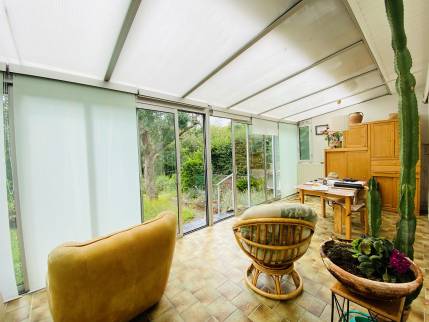 Intérieur de l'ancienne véranda avant démolition - Nantes 44