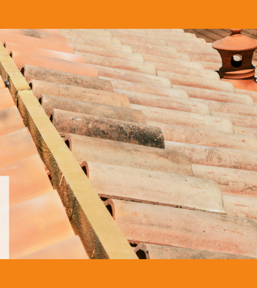 Réfection du faîtage entre Casteljaloux et Nérac pour renforcer l’étanchéité d’une toiture ancienne. Résultat durable et soigné.