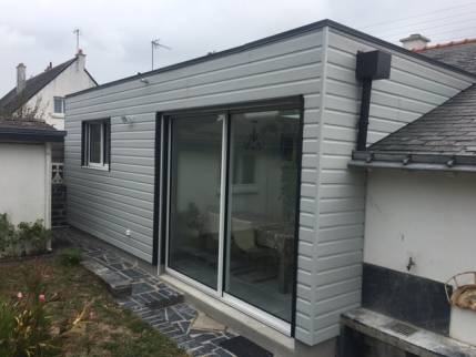 Bardage PVC double lame sur une extension de maison - Nantes 44