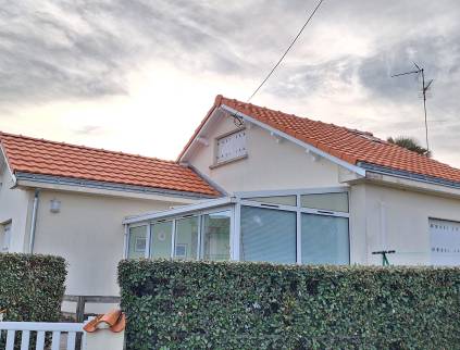 Rénovation de toiture en tuiles en terre cuite - Préfailles 44770