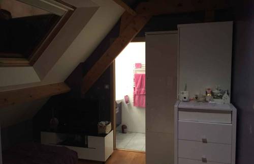 Une salle de bains sous les combles Poissy