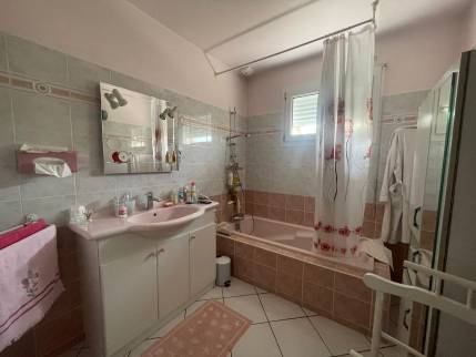 Ancienne salle de bain avant rénovation - Saint-Léger-sous-Cholet 49
