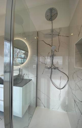 Salle de bain clé en main