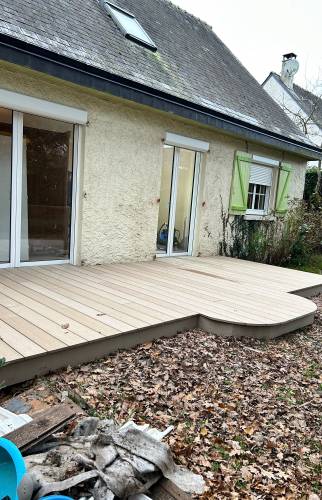 Terrasse terminée vue 2 - Terrasse rénovée et aménagée