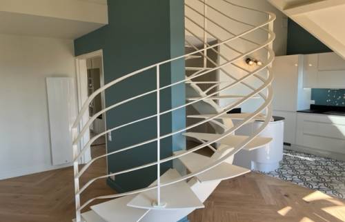 L'escalier et le mur porteur