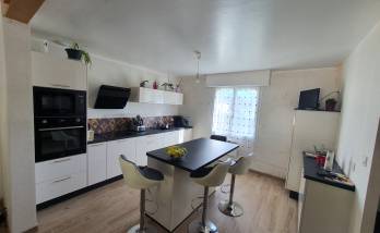 Rénovation de cuisine terminée à Guichen – Une pièce moderne et lumineuse