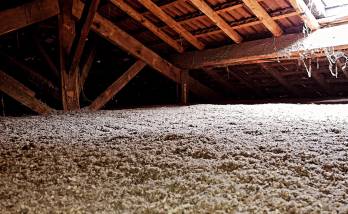 Isolation des combles perdues en ouate soufflée - isolant biosourcé - Maison à Cailloux sur Fontaines (69270)