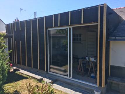 Pose d'un pare-pluie sur une extension de maison - Nantes 44