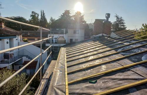 Rénovation de toiture en cours