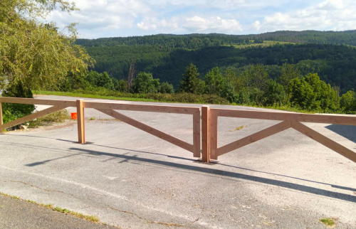 Création d'un portail en bois - Morbier