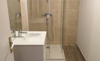 Création seconde salle d'eau ancien emplacement piècce dressing à Camaret-sut-Mer (29570)