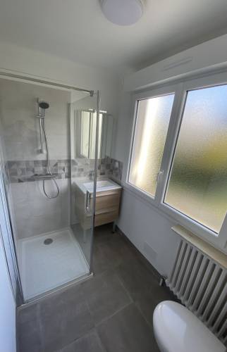 Salle de bain modernisée - Résultat final