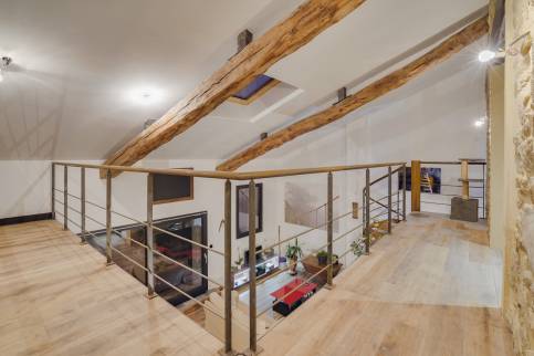 Réhabilitation d'une maison de village dans le Val de Saône, Lyon Ouest - Travaux d'isolation thermique, electricité, plomberie, chauffage