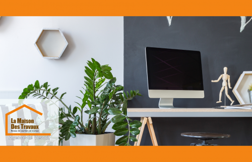 Aménagement cosy à Héricourt : bureau design et végétal – par La Maison Des Travaux de Vesoul.