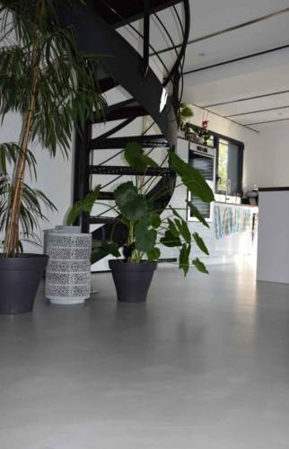 Apres pose carrelage dans salon 