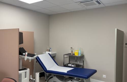 Transformation d'un salle de radio en cabinet de médecin La Maison Des Travaux Ales