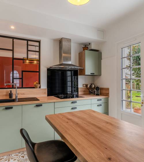 Rénovation de cuisine avec pose de verrière intérieure - La Crau 83260