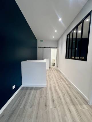 Mise en conformité d'une agence commerciale à Fréjus