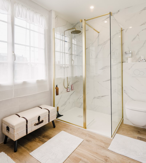 Grande douche à receveur plat 