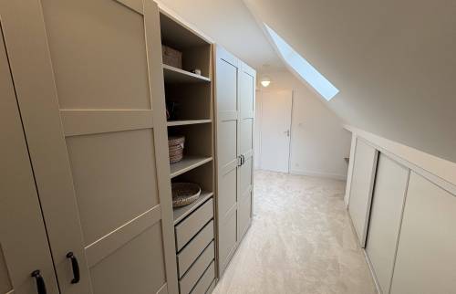 Dressing sur mesure suite parentale Bain-de-Bretagne