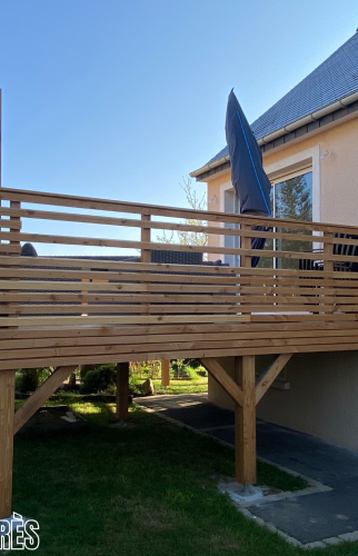 Terrasse sur pilotis finie vue dessous