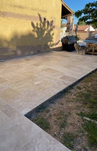 Terrasse sur le côté