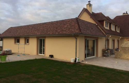 Repeindre l'extérieur d'une maison à Trouville