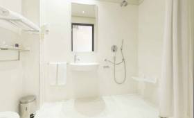 Installation d'une salle de bain PMR à Savigny sur Orge (91)