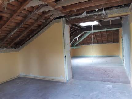 Appartement avant travaux d'isolation du plafond des combles - Bourg-en-Bresse 01000