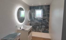 rénovation salle de bain design et moderne à Voiron