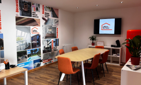 Salle de réunion - maçon 73, plaquiste 73, peintre 73, carreleur 73, électricien 73, plombier 73, menuisier 73, couvreur 73, charpentier 73, façadier 73, paysagiste 73