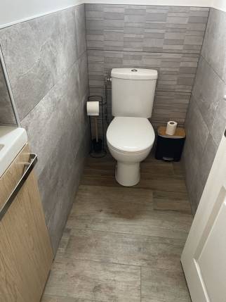 Rénovation de maison avec WC rénovés - Chabeuil 26120
