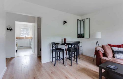 Rénovation d’un appartement complet à Sceaux 92 le séjour le coin repas