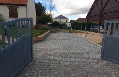 Cour après travaux: pavés granit du Portugal