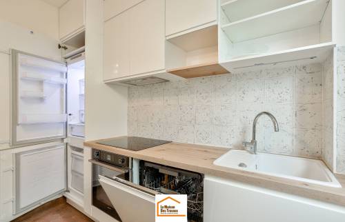 Cuisine rénovée et fonctionnelle