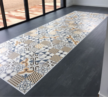 mix entre du carrelage et du parquet