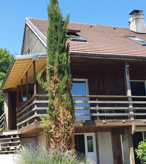 Rénovation de toiture sur l'entrée de la maison après travaux de remplacement de revêtement - Soignolles-en-Brie 77111