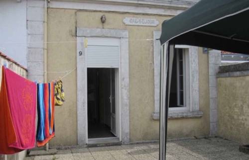 la maison avant