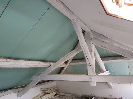 Travaux d'isolation thermique par l'extérieur en cours en vue intérieure - Brie-Comte-Robert 77170