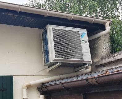 Installation de pompe à chaleur air-air avec unité extérieure - Brie-Comte-Robert 77170