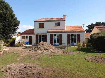 Travaux de construction d'un agrandissement de maison à Saint-Jean d'Angély 17