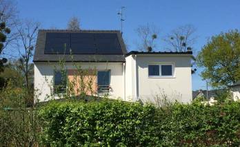 Surélévation avec enduit teinté dans la masse - Orvault