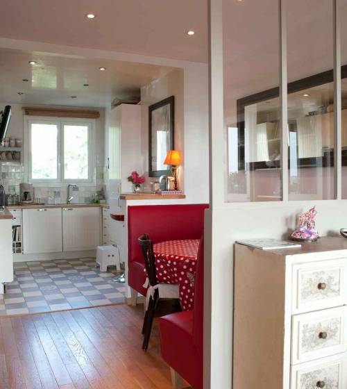 Verrière d'atelier et pose d'un parquet dans un appartement à Lagny sur marne