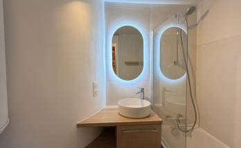Rénovation complète de salle de bain après traitement de l’humidité à paris 17