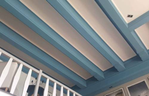 Rénovation appartement Dinard (plafond poutres bois après)