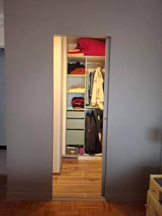 Création de dressing dans un cagibi - Bourg-en-Bresse 01
