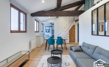 Rénovation complète d'un appartement du Vieux Lyon pour une colocation étudiante en meublé, camaieu de bleus
