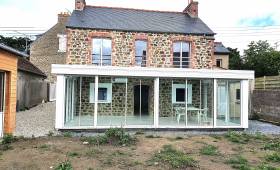 Rénovation des joints chaux et modification des façades d’une maison à Saint-Malo